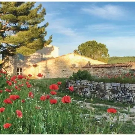 Maison Provencale Cereste