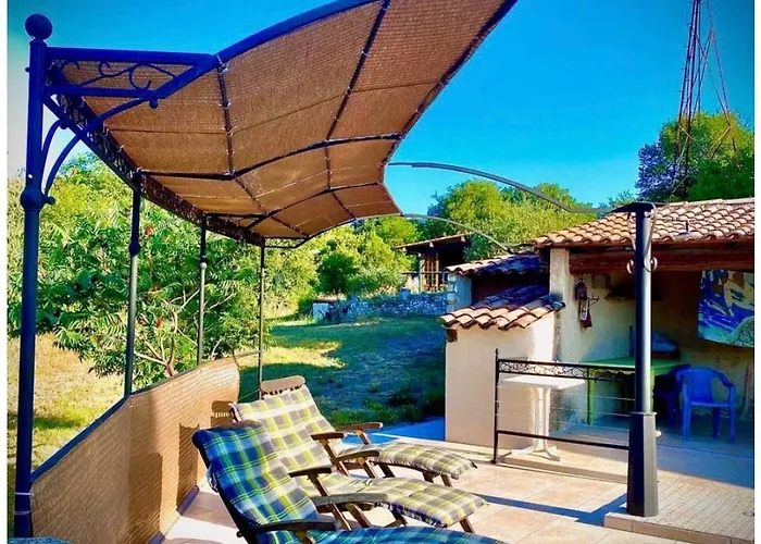 Maison Provencale Holiday home Cereste