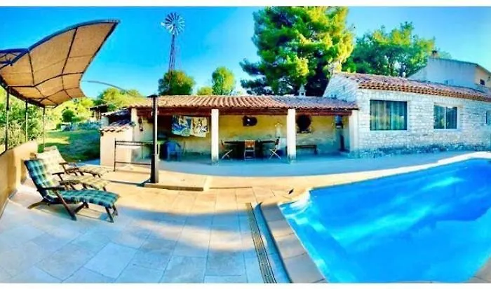 Holiday home Maison Provencale